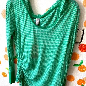 NWT PRANA lightweight green polka dot top💚